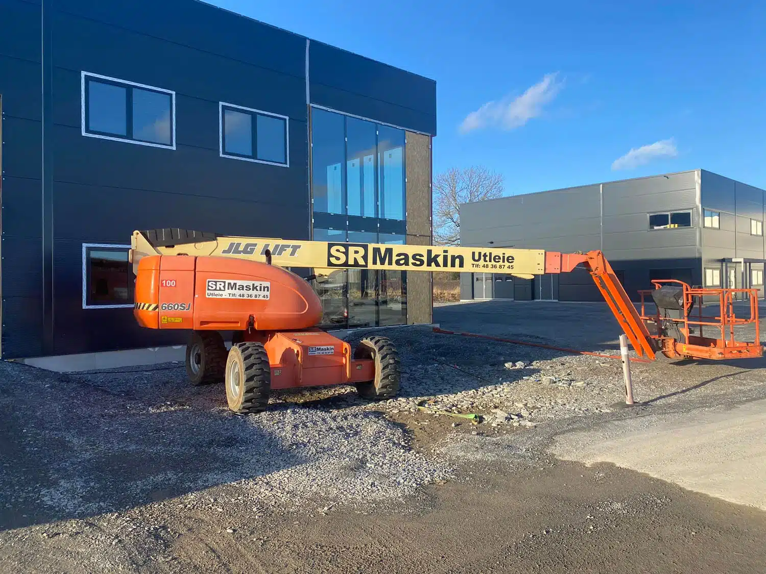 Selvgående-bomlift-JLG-660SJ